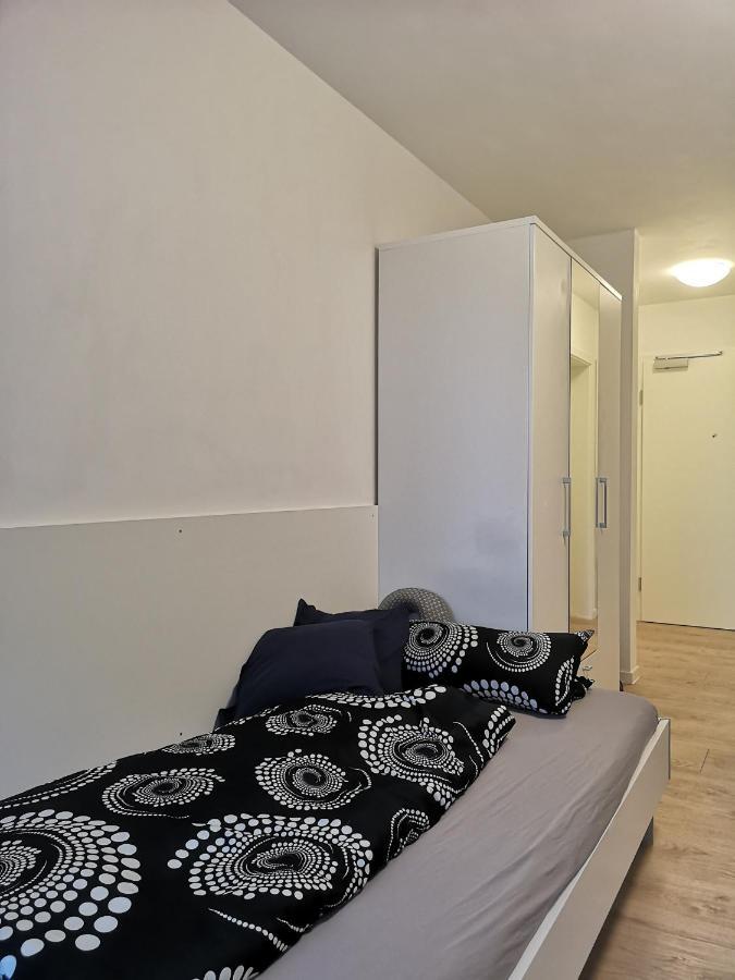 شقة Beautiful Flat, Near Westpark & Hostpital, Easy Parking إنغولشتات المظهر الخارجي الصورة